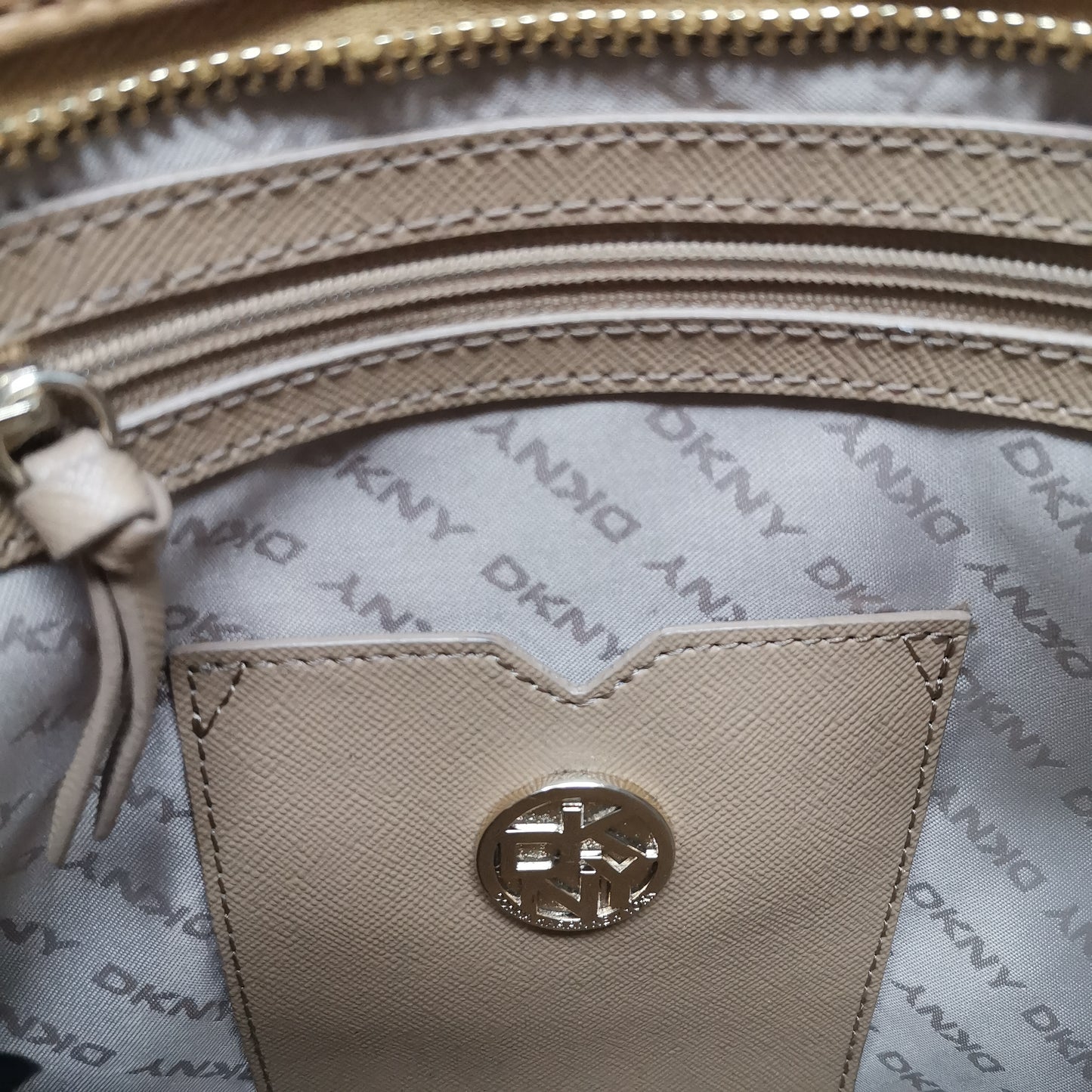 DKNY